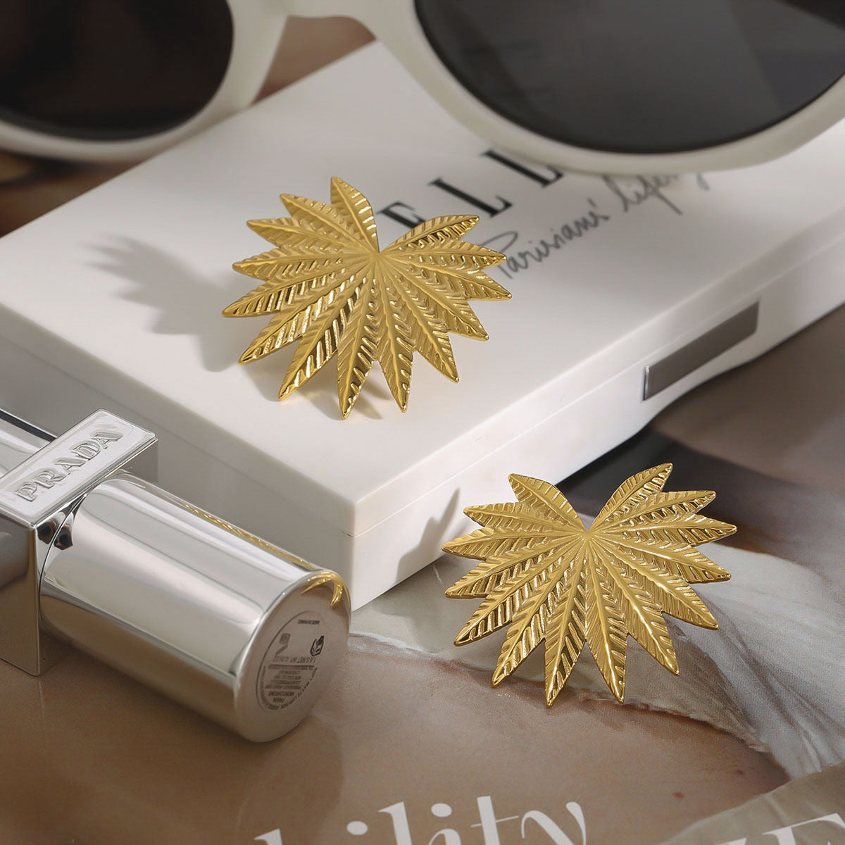 Wholesale 18k stainless steel  light luxury  earrings