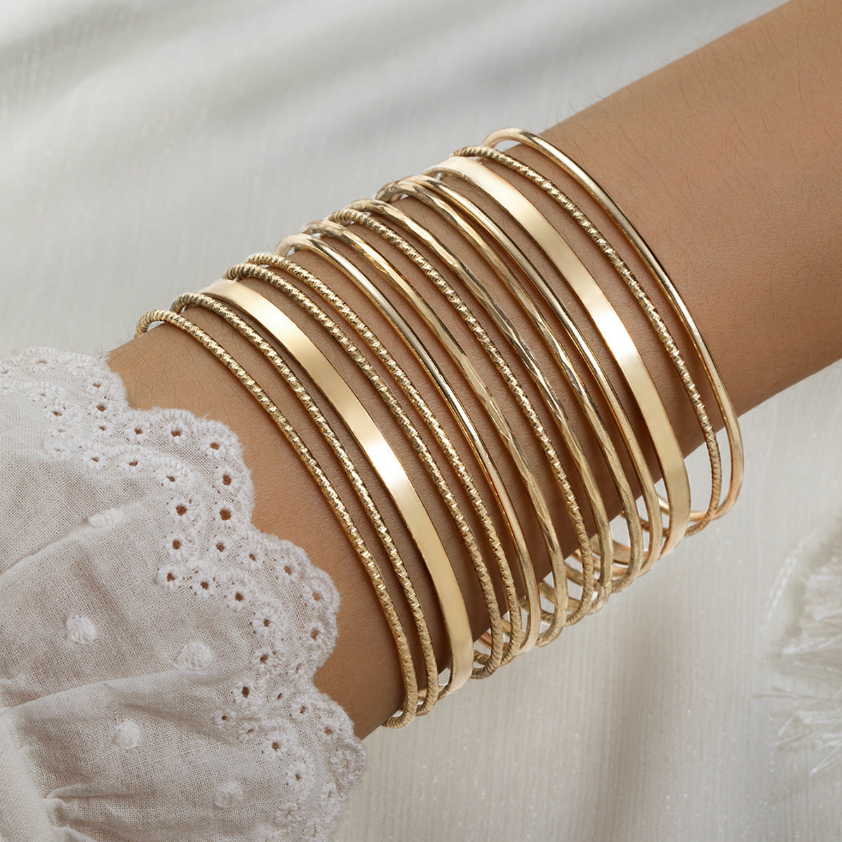 Wholesale Fashion Wide Face Carved  Alloy Personality Multi-Piece Bracelet