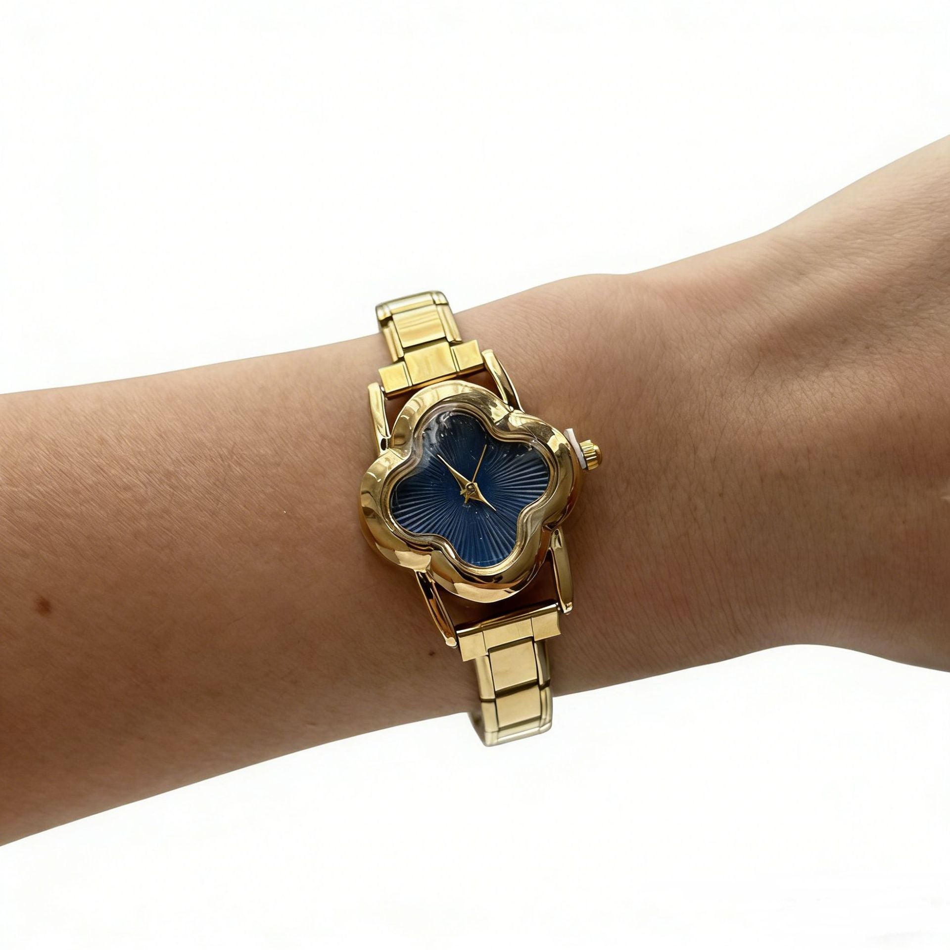 Wholesale Four-Leaf Clover Modular Women' s Watch with Detachable Steel Band,  DIY Fashion Accessory for Parties and Gifts