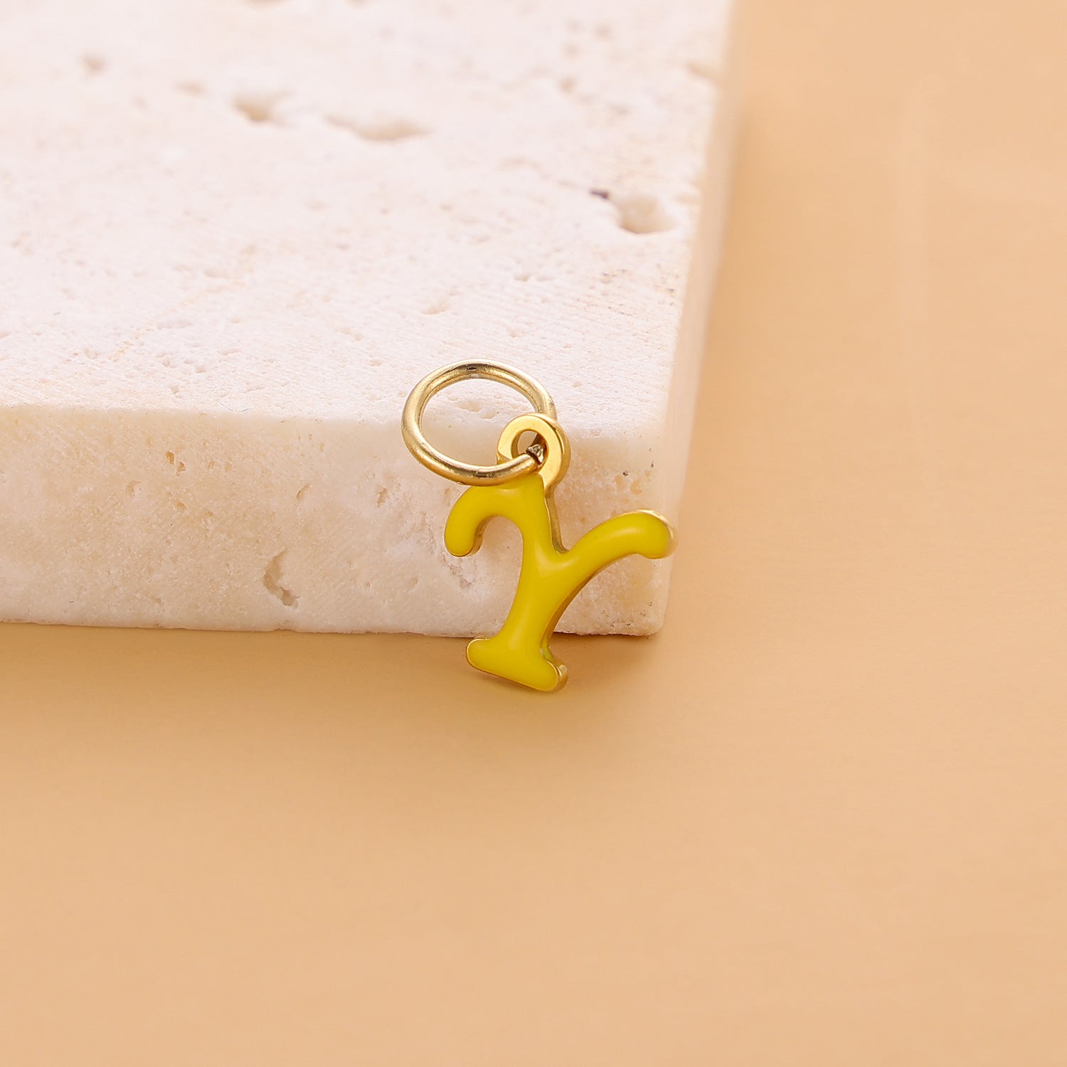 Wholesale Colorful 26 English letter pendant oil drop titanium steel vacuum plating pendant