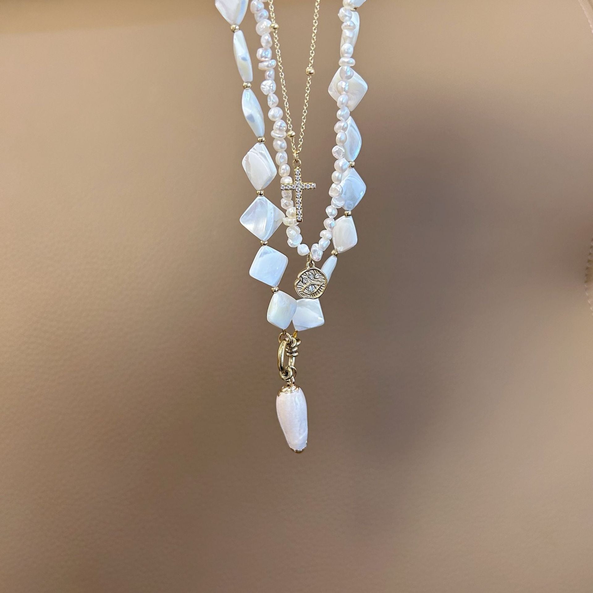 Wholesale Stainless Steel Natural Pearl Beads Beaded Diamond Cross Pendant Necklace