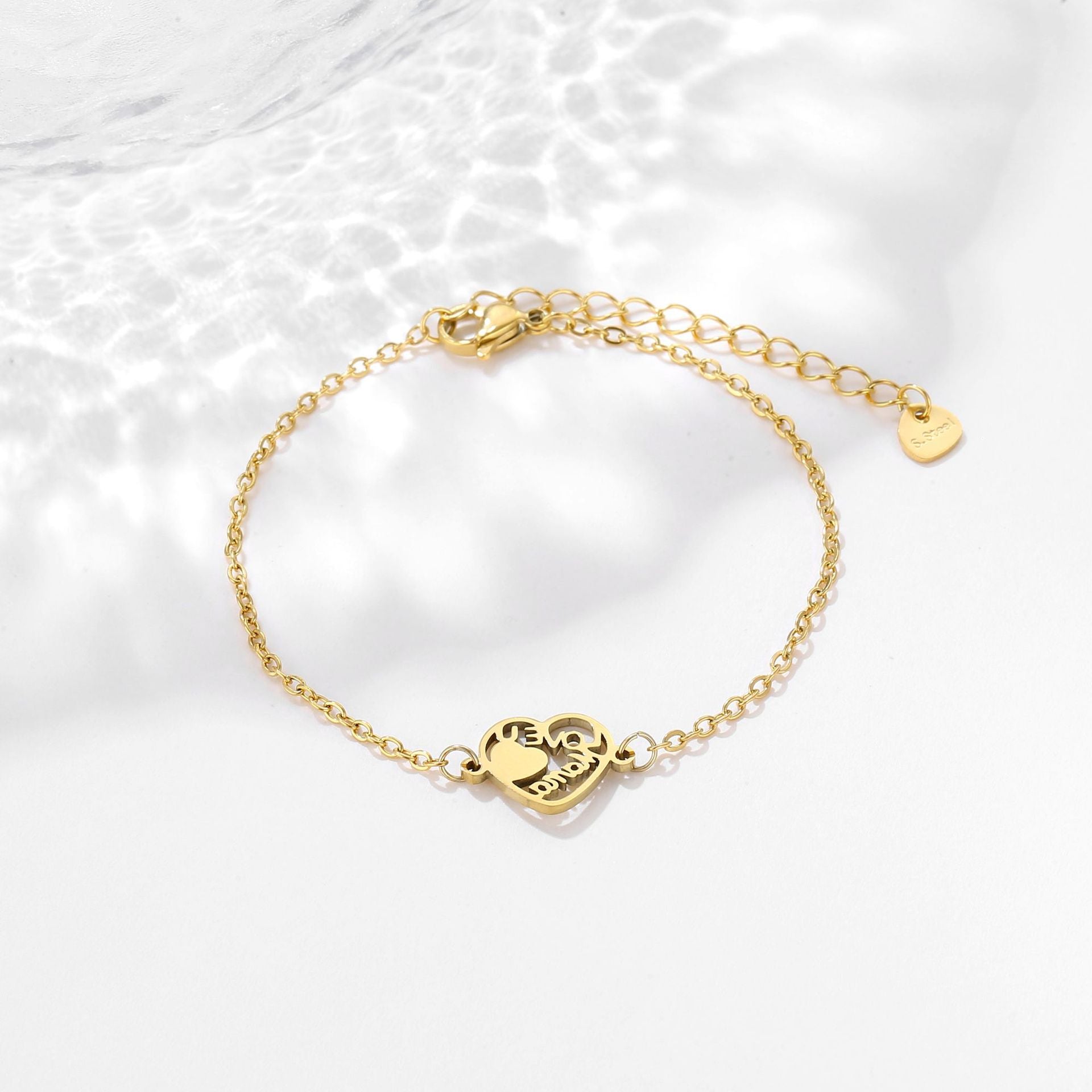 Wholesale Stainless Steel Mother's Day Bracelet I LOVE Mama Titanium Steel Heart Bracelet ACC-BT-MinM004