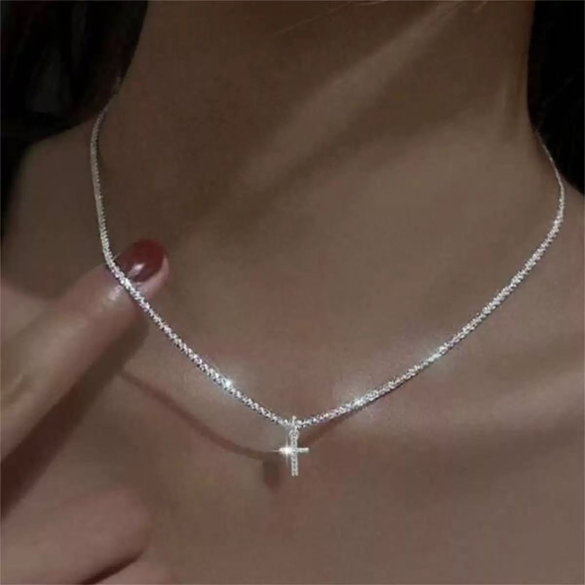 Wholesale Punk Style Cross-Border European and American Diamond-Encrusted Cross Sweater Necklace for Women,  Light Luxury Sweatshirt Chain,  Simple and Versatile Clavicle Chain