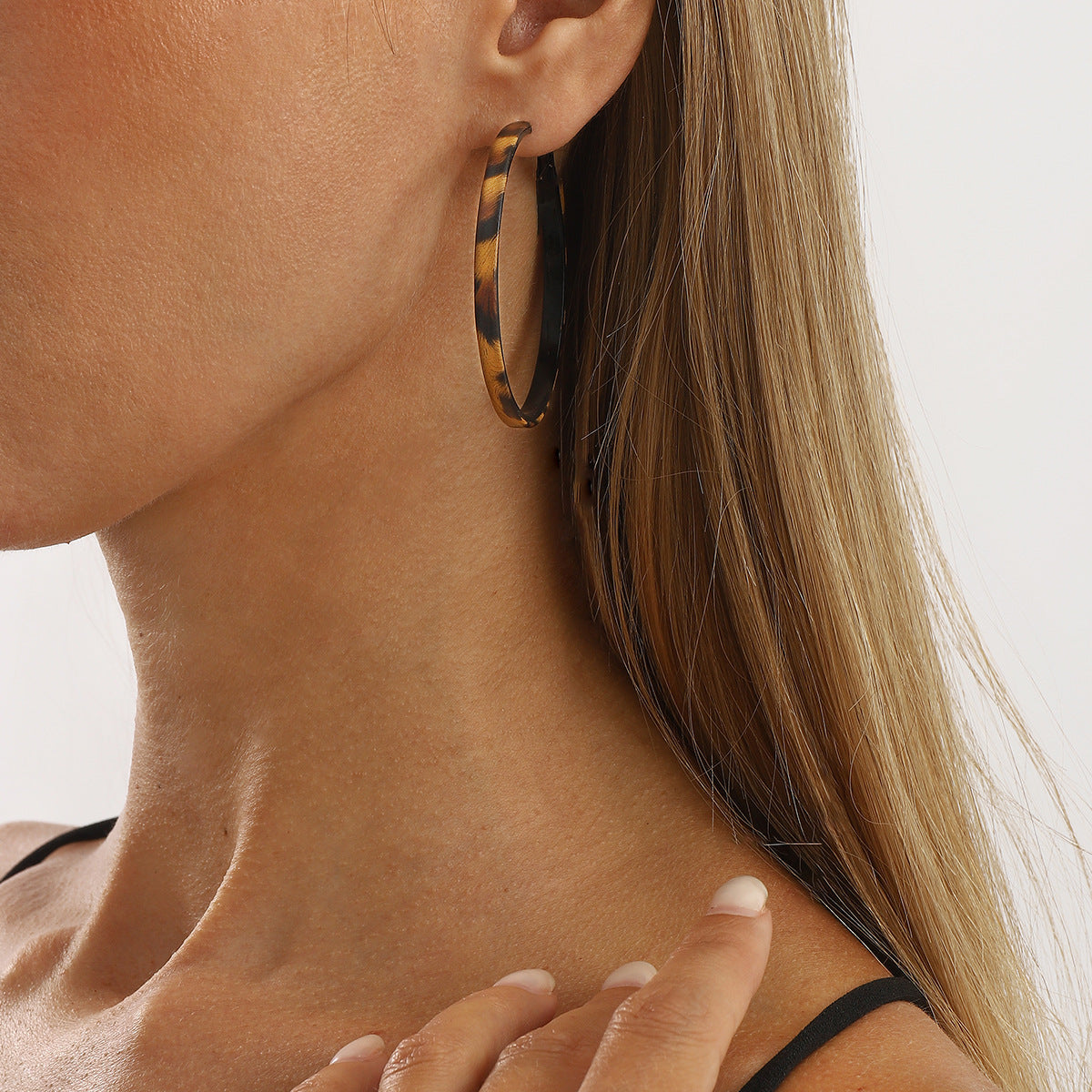 Wholesale exaggerated design leopard print hoop earrings unique trend earrings