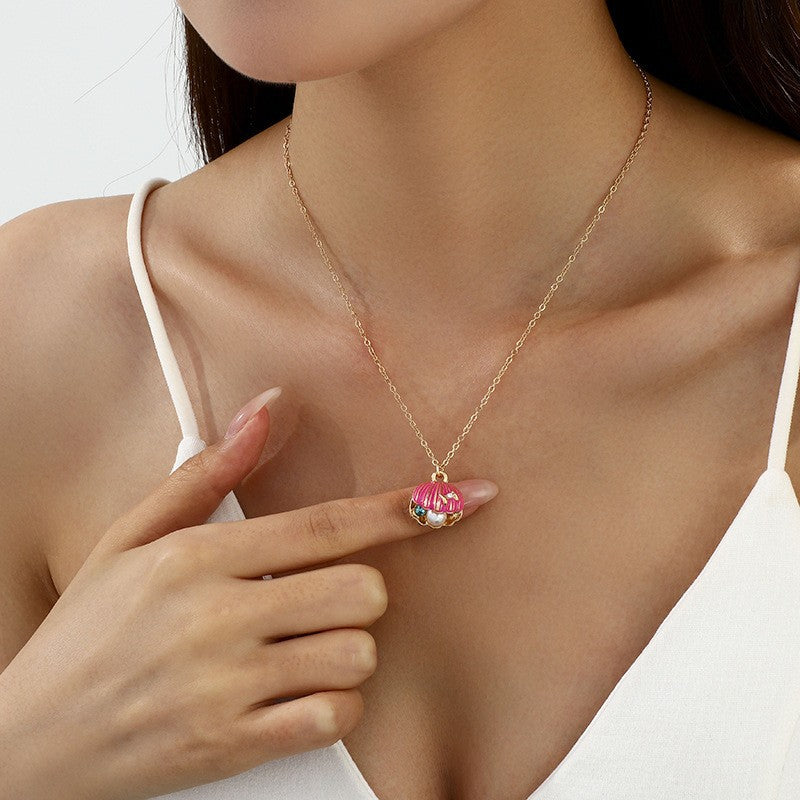Wholesale  Summer Beach Inlaid Pearl Scallop Shell Pendant  Necklace