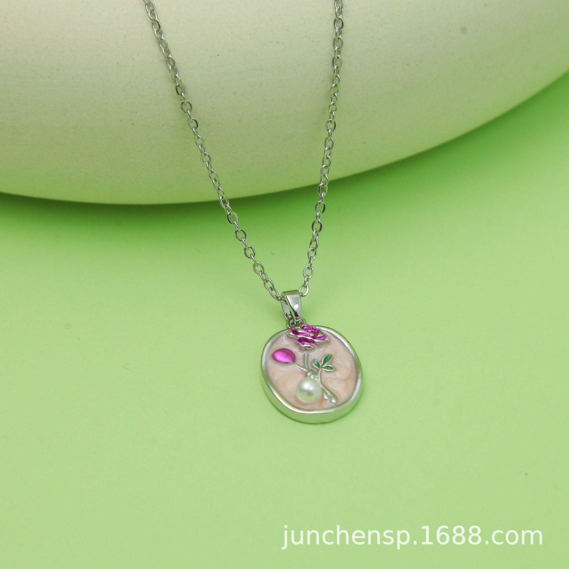 Wholesale Titanium Steel Oil Dropping Painted Mid-ancient Style Rose Pendant  Necklace