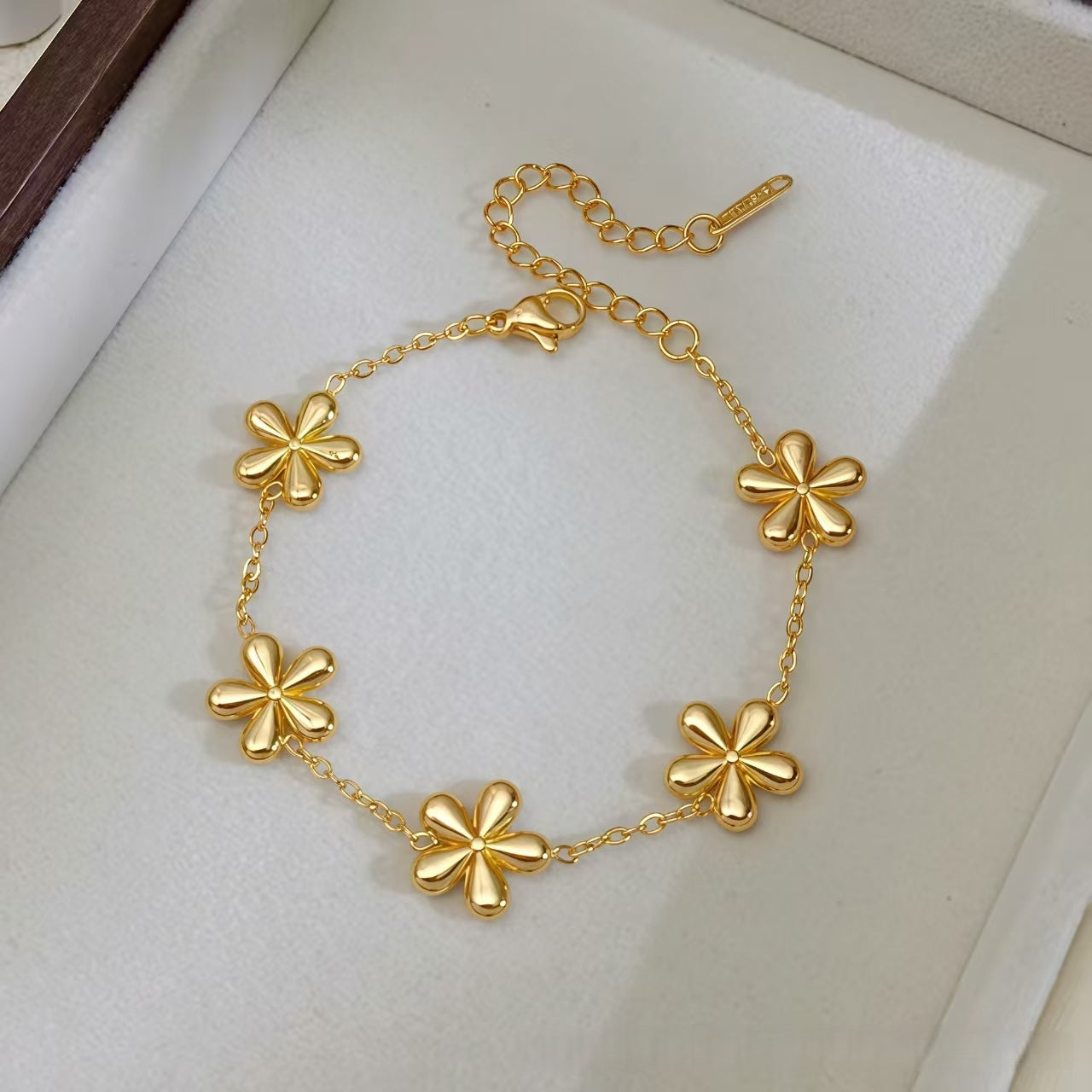 Wholesale Stainless Steel Four Leaf Clover Bracelet Fade Resistant Unisex Jewelry Accessory For Anniversary Gifts Boutique Resale