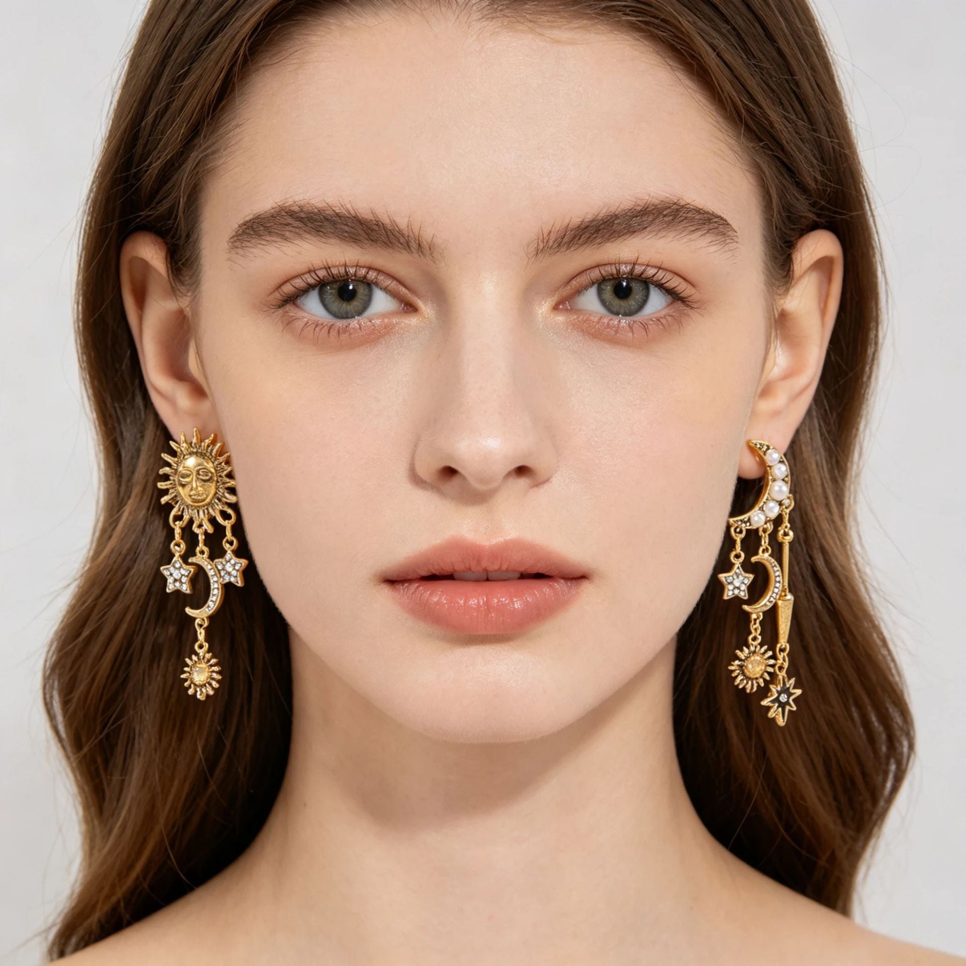 Wholesale Vintage Asymmetrical Sun Moon Earrings Zinc Alloy Electroplated Fashion Accessory For Party Wear