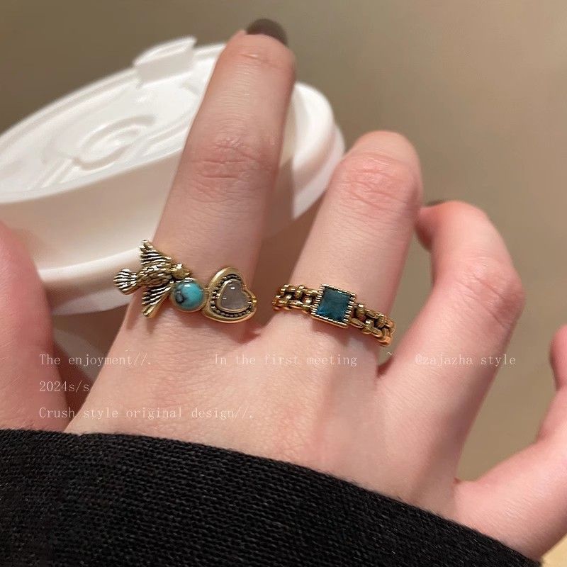Wholesale Geometric Heart Rhinestone Ring,  Adjustable Opening Alloy Crown Iris Design,  Fashion Accessory Boutique Resale