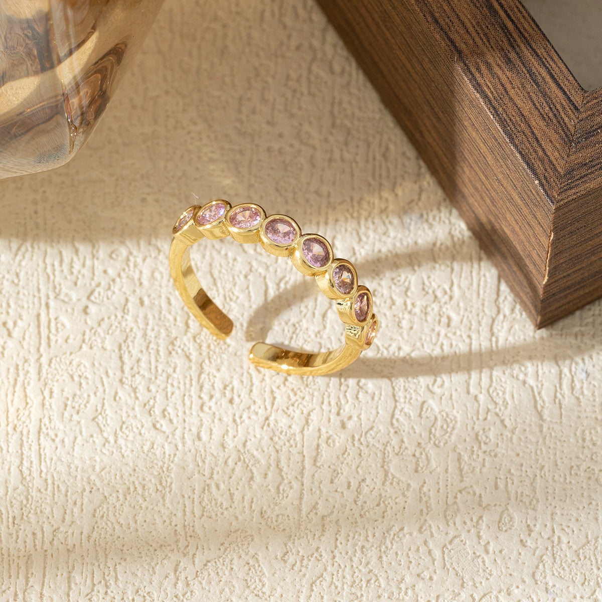 Wholesale Copper Zircon Gold-Plated Vintage Ring with Diamond Inlay,  Adjustable Open Knuckle Ring for Everyday Jewelry Accessory