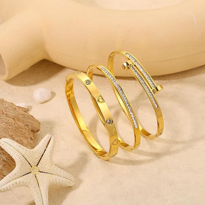 Wholesale Titanium Steel Four Leaf Clover Bracelet Fashion Accessory for Women Everyday Wear