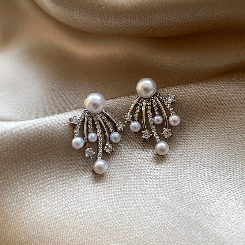 Wholesale Light Luxury and Exquisite Geometric Pearl Earrings