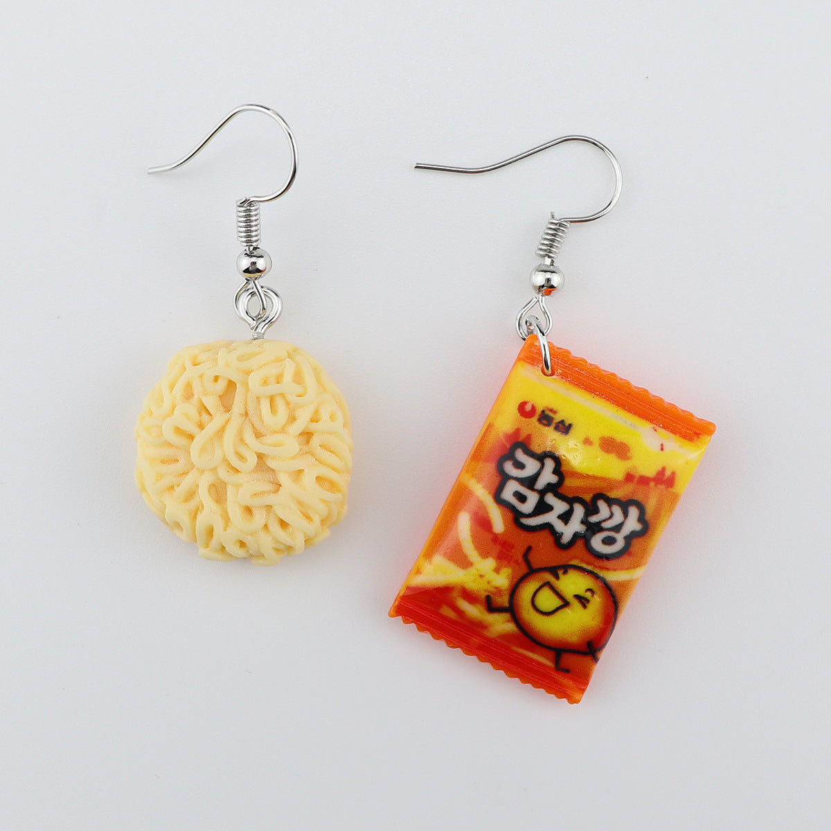Wholesale  10pcs Creative  Fries Instant Noodles Earrings