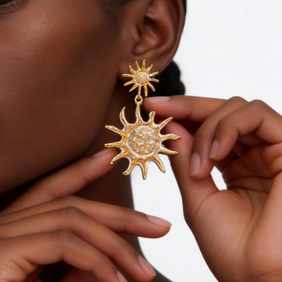 Wholesale Alloy Vintage Baroque Sun God Earrings - Trendy Party Jewelry Accessory