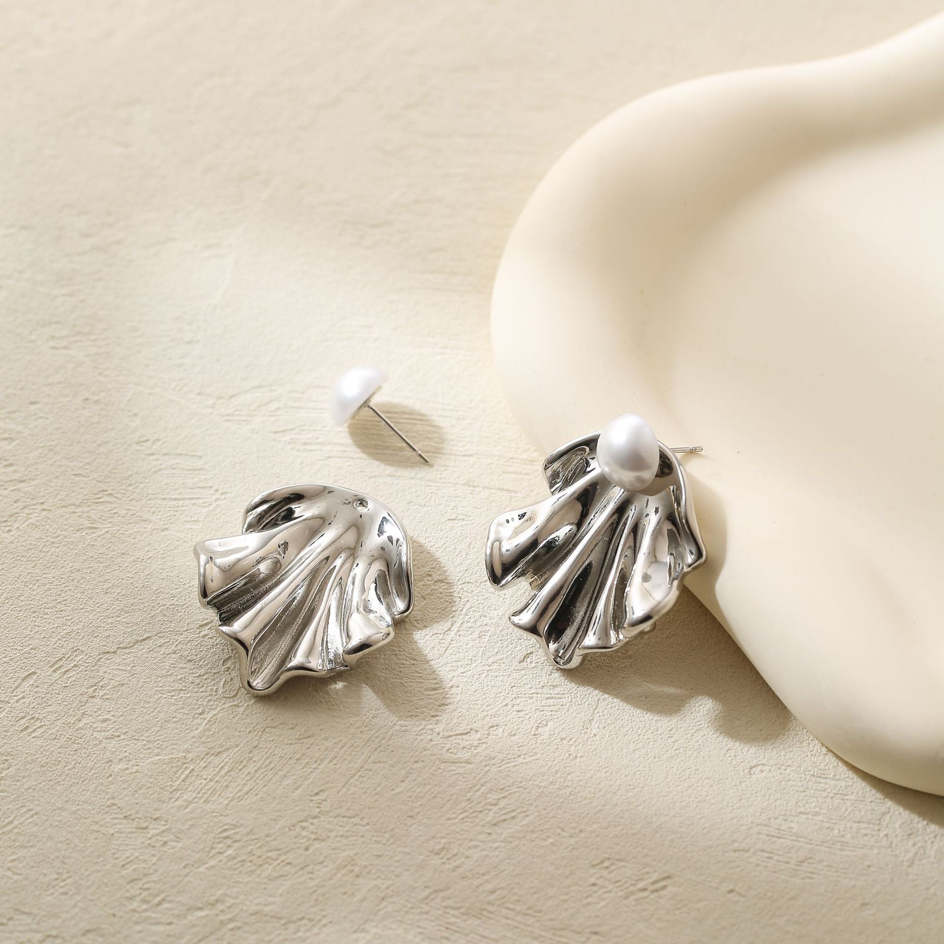 Wholesale  silver pigment hoop earrings hoop earrings