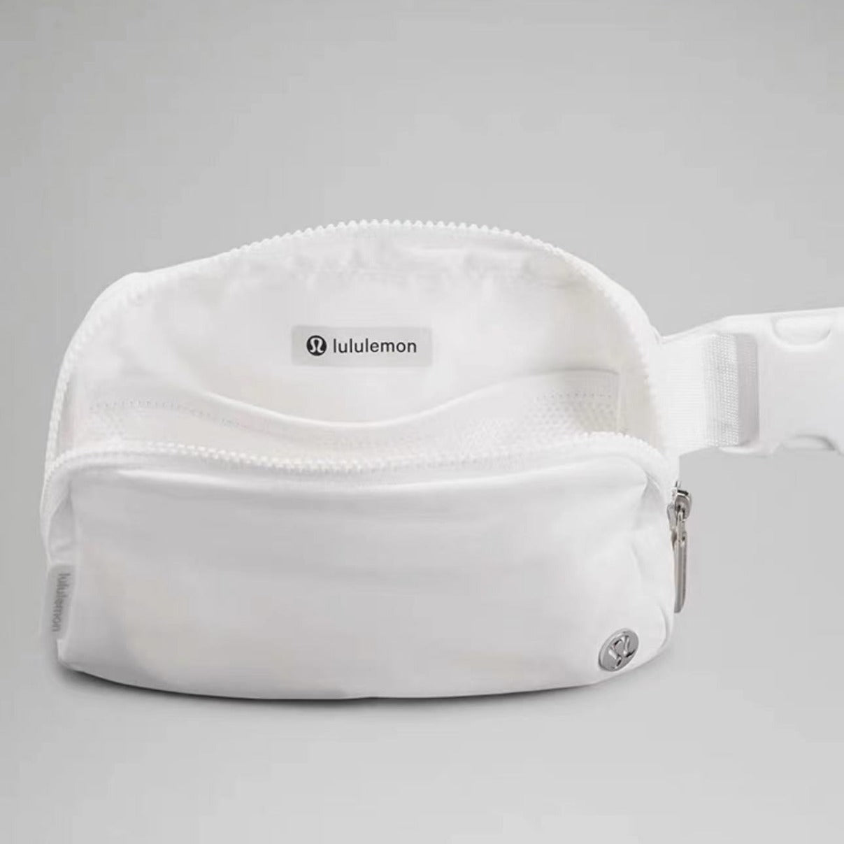Wholesale multi-functional waist bag large capacity chest bag belt bags
