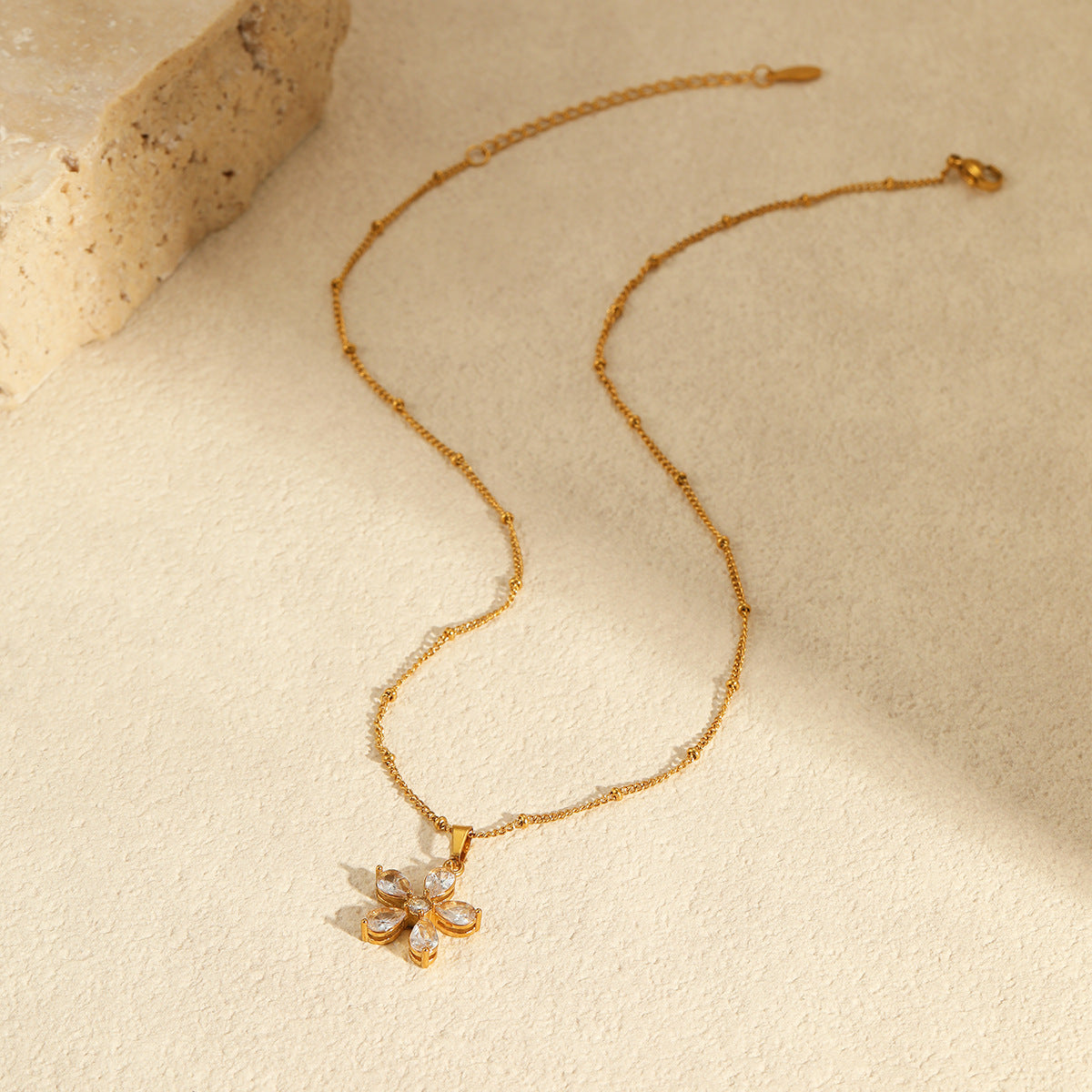 Wholesale  Colorfulful Zircon Petal Pendant Stainless Steel Necklace