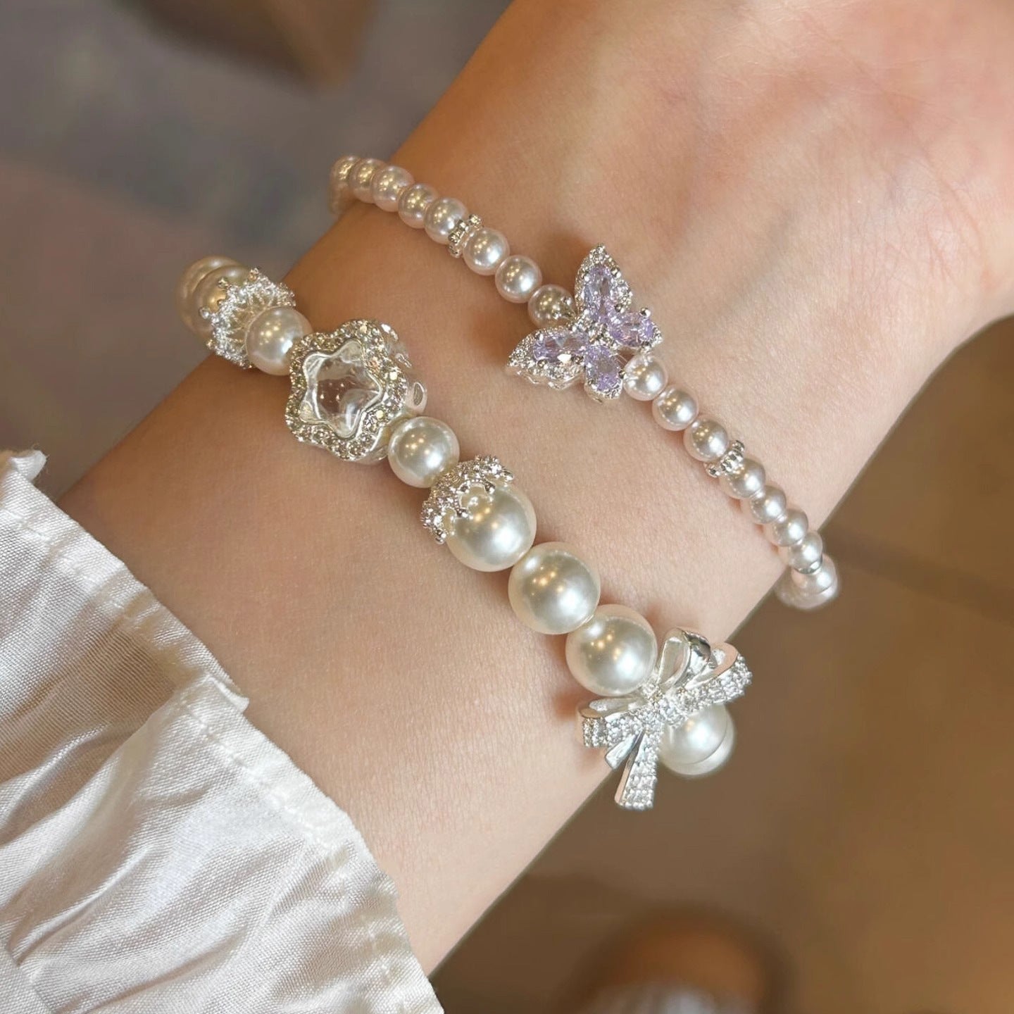 Wholesale French-Style Butterfly Pentagram Beaded Bracelet with Faux Pearls and Diamond Accents,  Fashion Accessory for Everyday Wear