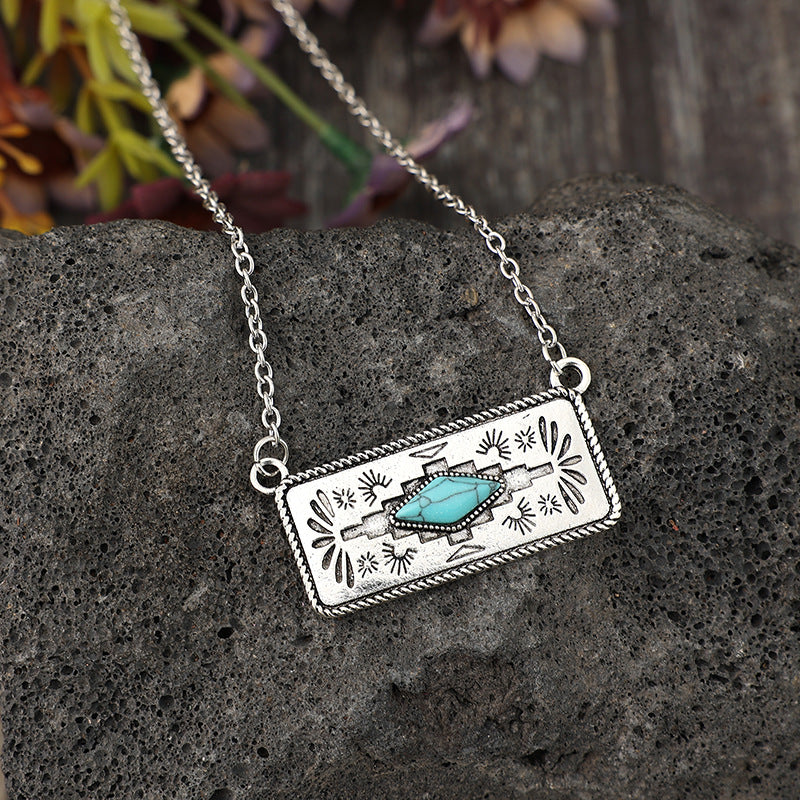 Wholesale Bohemian Geometric Turquoise Alloy Pendant Necklace Fashion Accessory