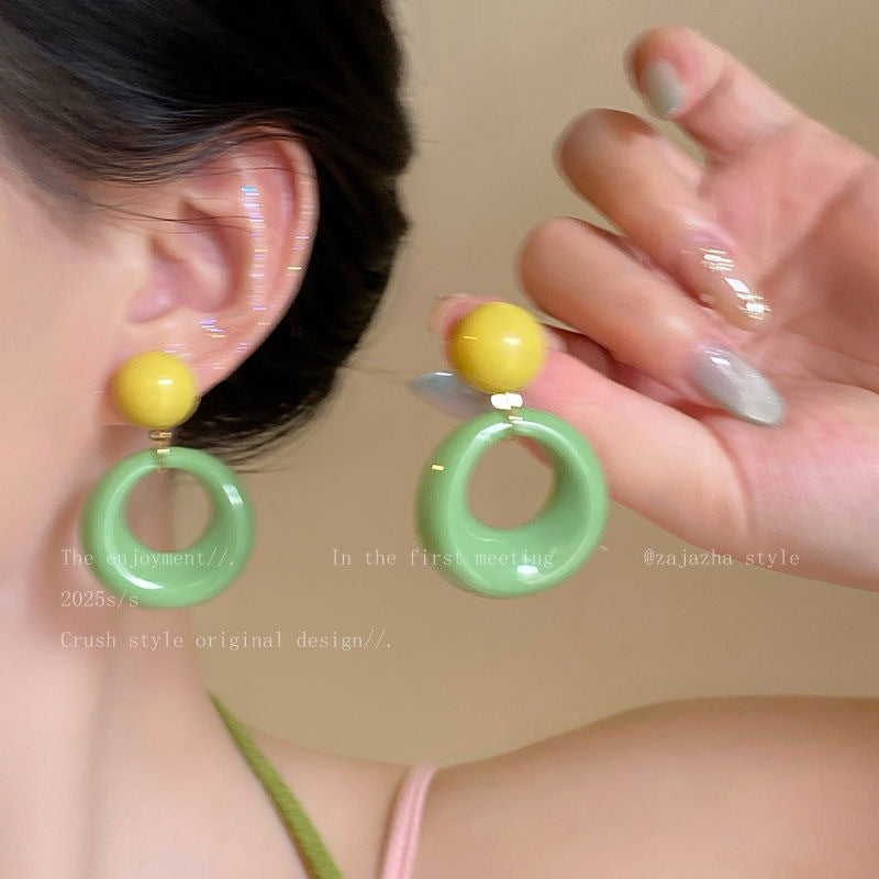Wholesale  color hoop earrings  special earrings