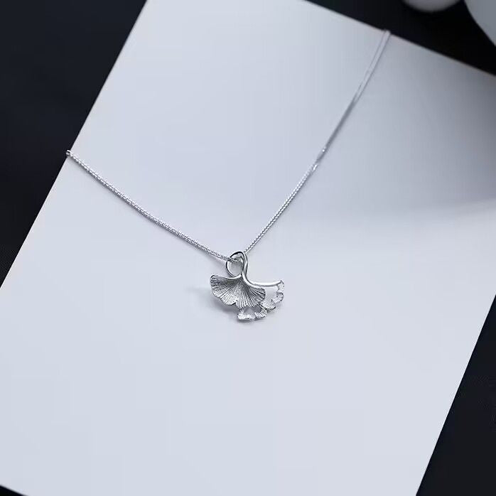 Wholesale Ginkgo Leaf  Luxury Niche Necklaces