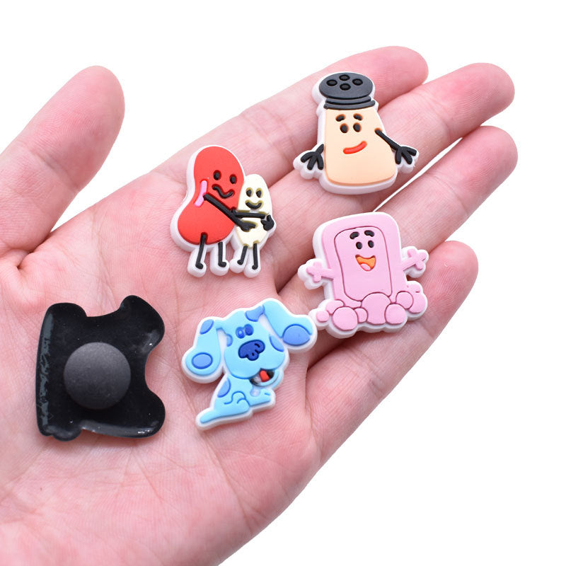 Wholesale  Random 100pcs cartoon PVC Soft Rubber Shoe Buckle Decoration