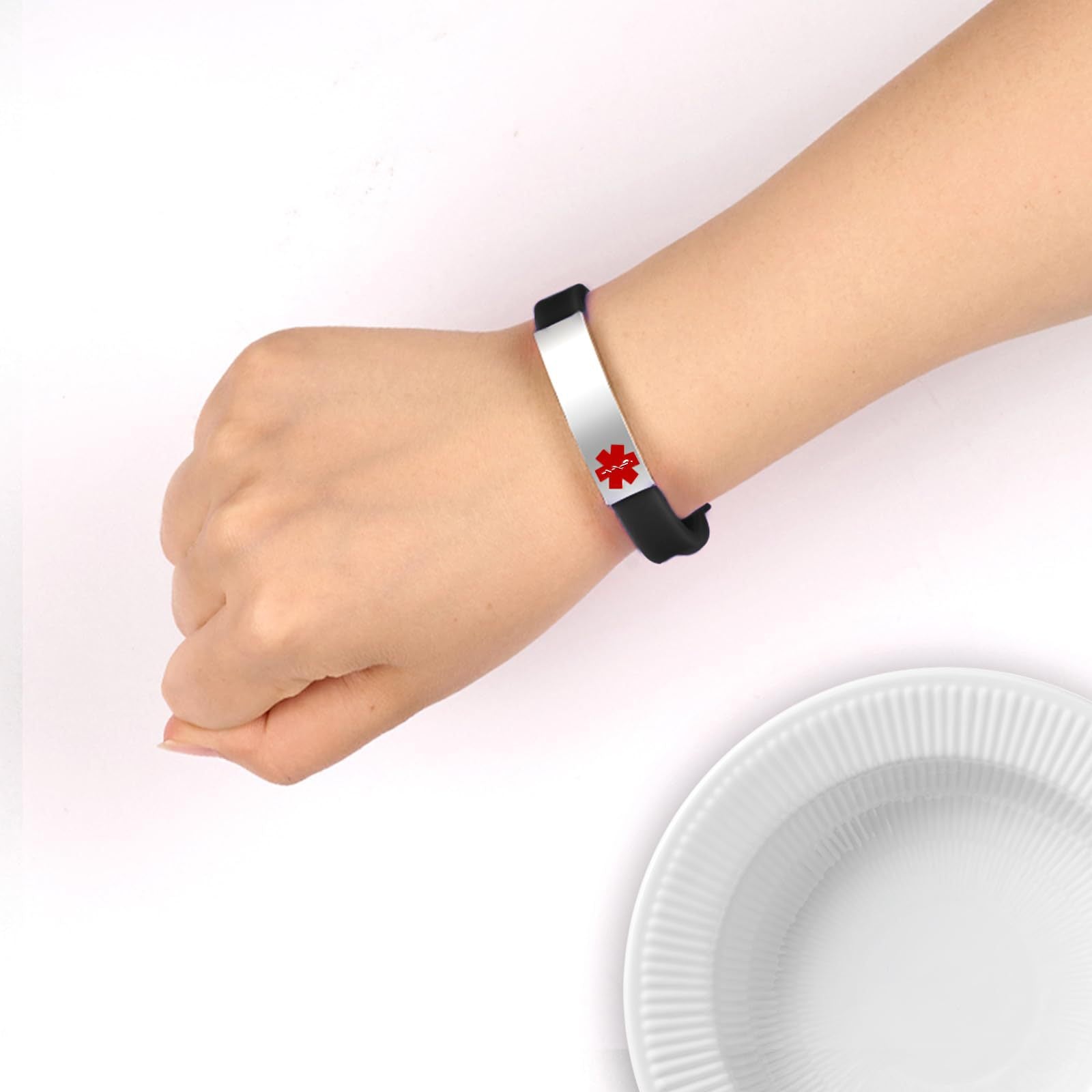 Bracciale in acciaio inossidabile con logo medico in silicone curvo all'ingrosso