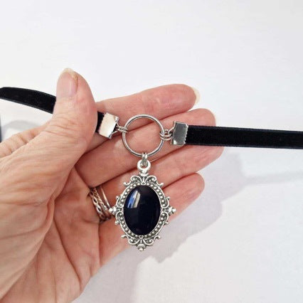 Wholesale Gothic Victorian Witch Pendant Necklace Purple Zinc Alloy Jewelry Accessory for Party Gift