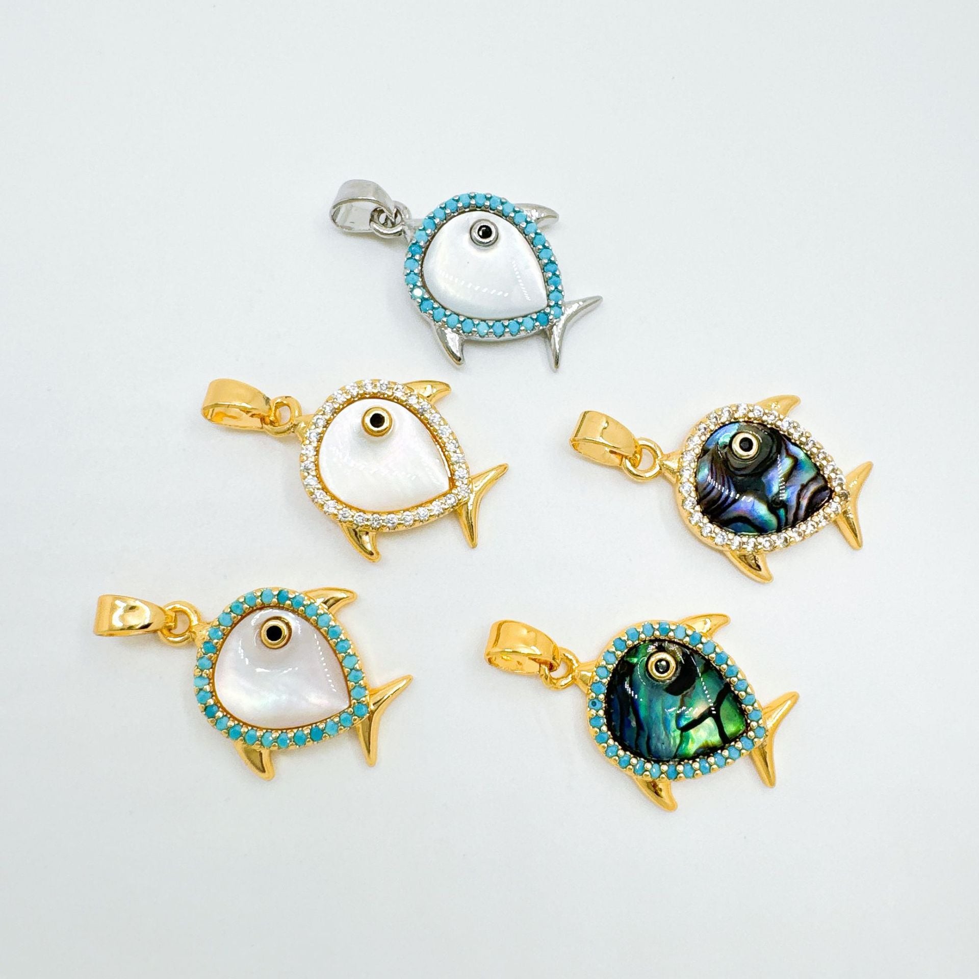 Wholesale Gold Plated Fish Pendant Necklace with Mother of Pearl Sweet Cool Style Fashion Accessory