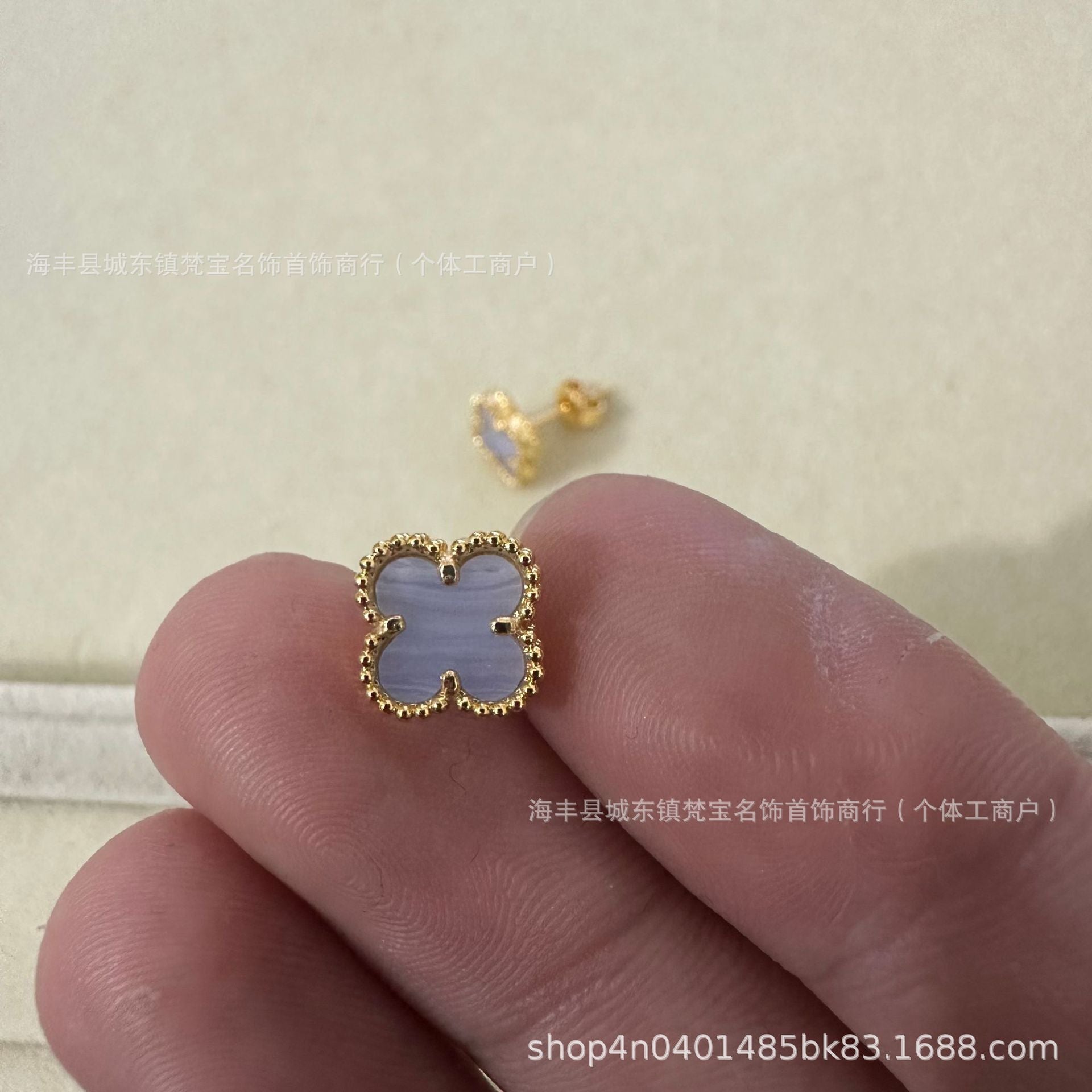 dxx-img:5ddf3000fe65be0397d9ba90d2b64be1,ACC-ES-6129065336704-M1