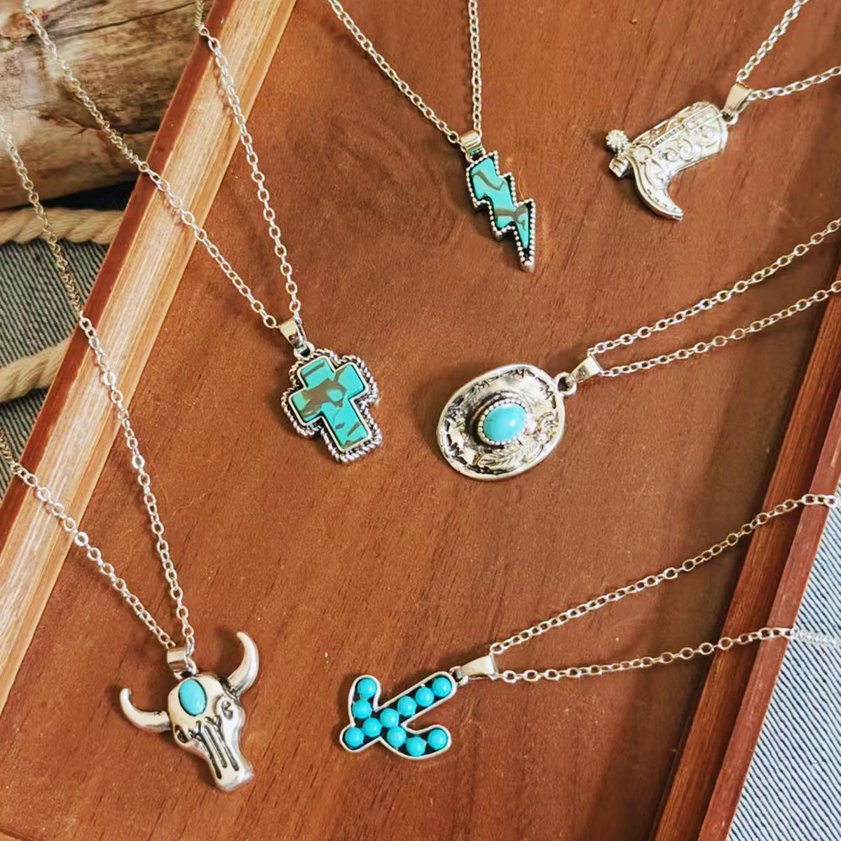 Wholesale Zinc Alloy Plated Western Cowboy Pendant Necklace For Women Retro Boot Bull Head Hat Design Layering Jewelry