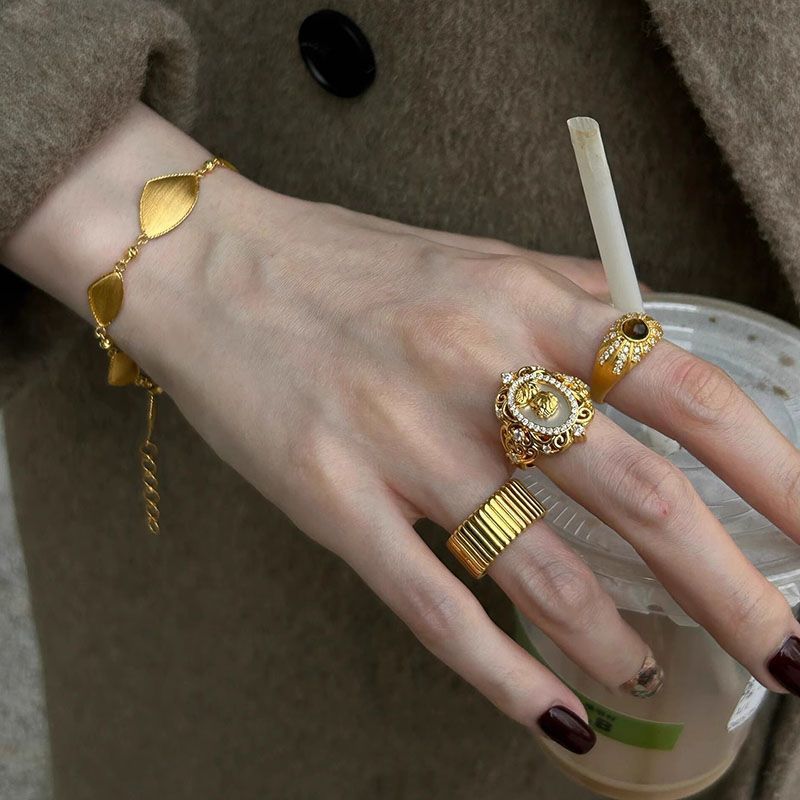Wholesale Tiger Eye Oil Painting Palace Style Stacking Ring – Boutique Resale Fashion Accessory