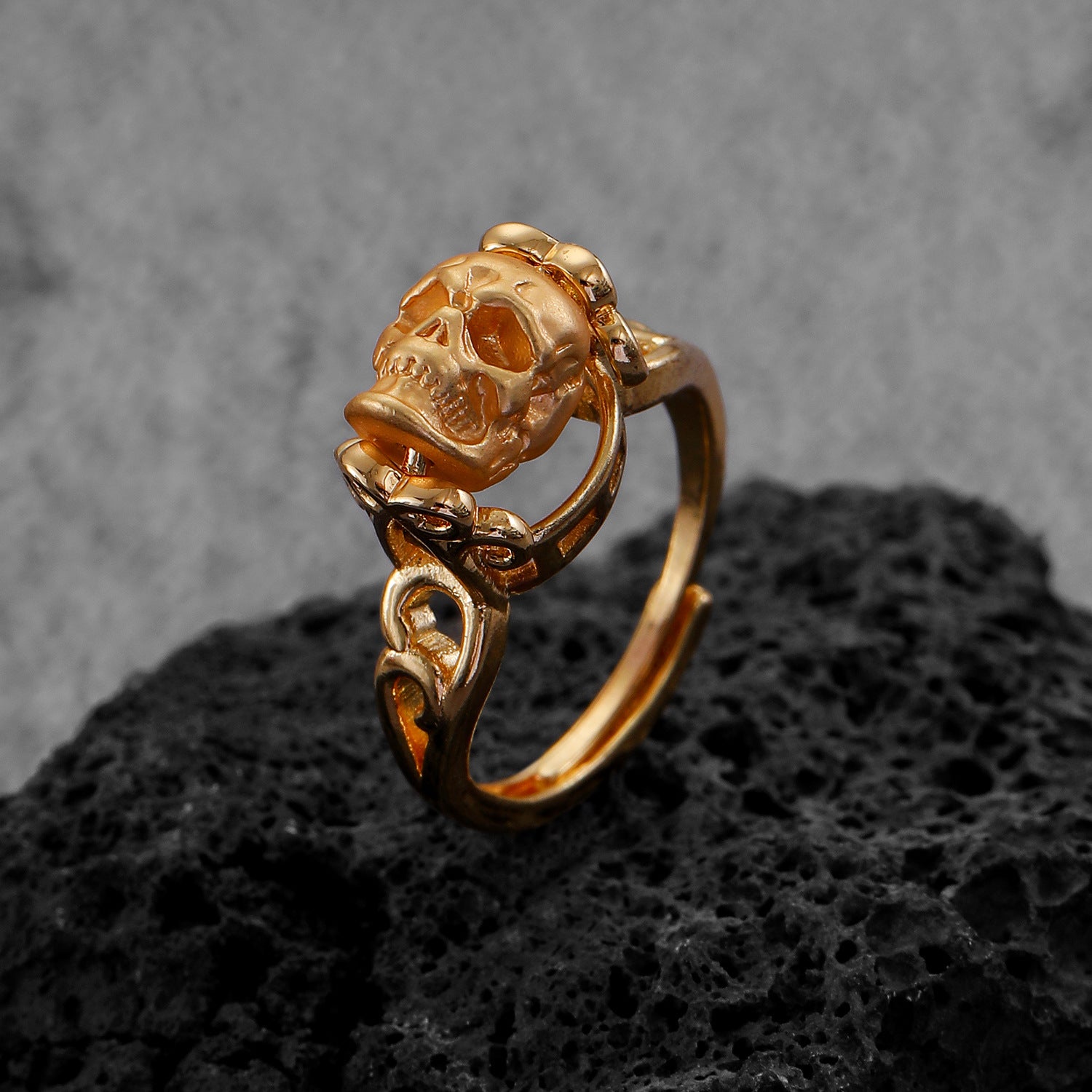 Wholesale Gold Plated Gothic Skull Ring Fashion Jewelry Accessory for Gift Boutique