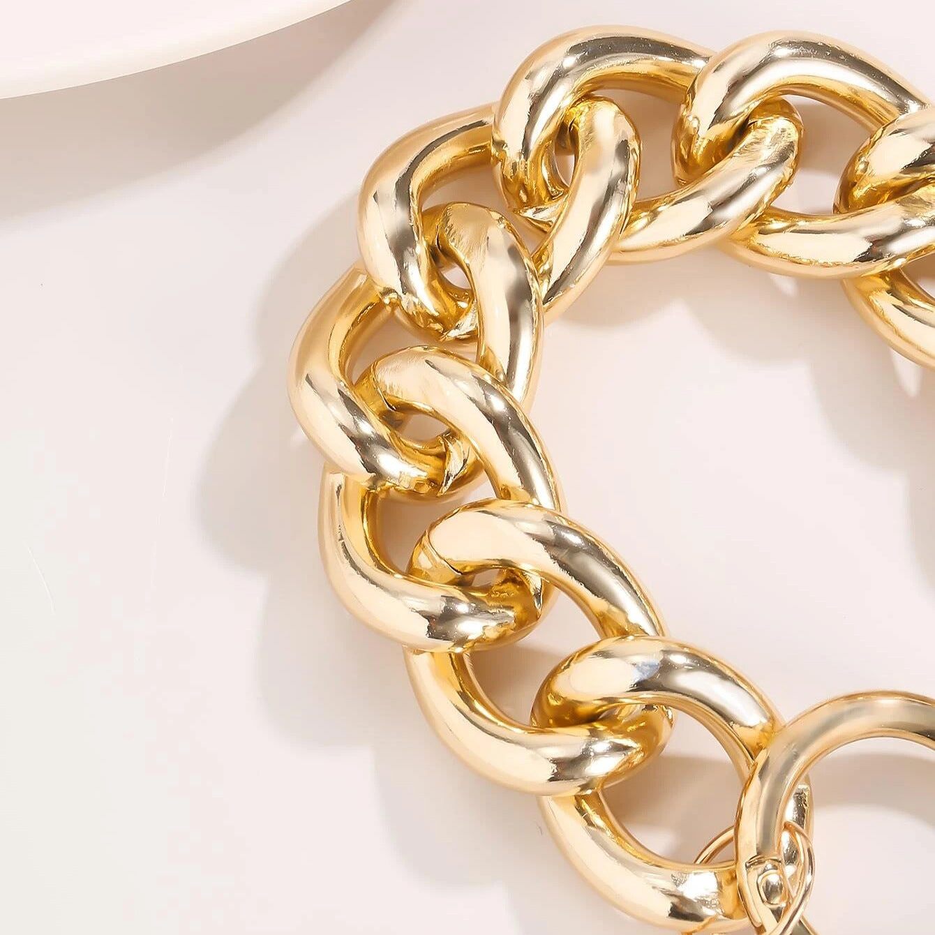 Wholesale  geometric hollow thick chain bracelet