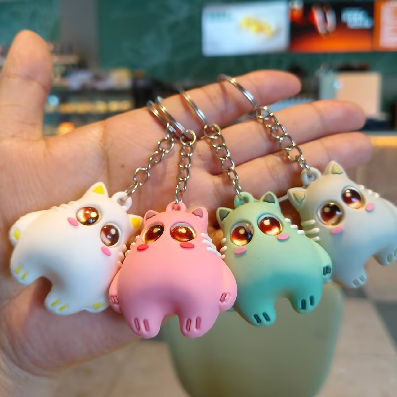 Wholesale Silicone Cat Coin Purse Keychain - Big-Eyed Cute Design for Girls,  Couple Gift Car Key Accessory