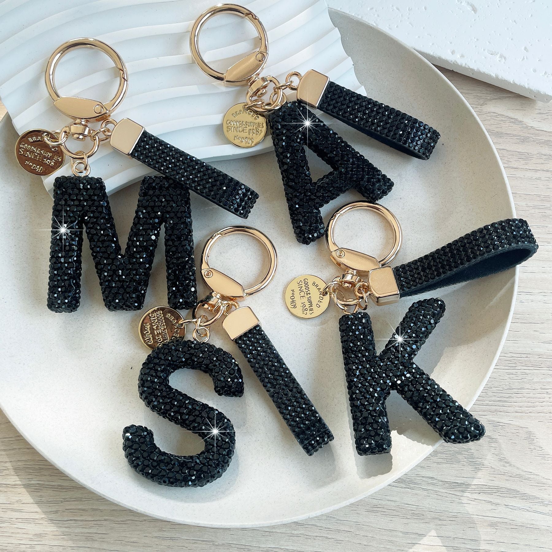 Wholesale Chic Rhinestone Letter Keychain Metal Electroplating Fashion Accessory Bag Charm Car Key