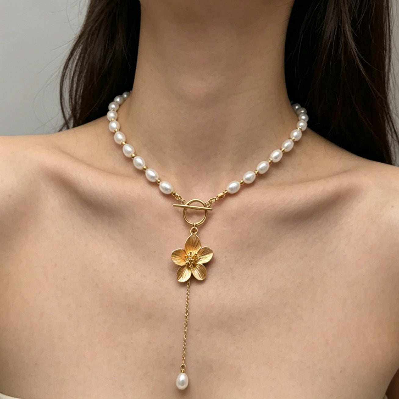 Wholesale Fashion Flower Pendant Pearl Beaded Necklace and Earring Set Gold for Party Gift Boutique