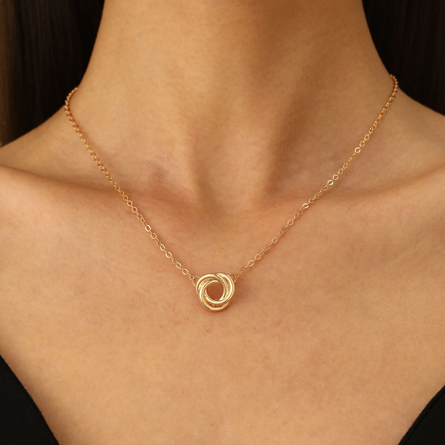 Wholesale Stylish Women S Twisted Knot Jewelry Set With Alloy Necklace Earrings Ring Fashion Everyday Accessory Boutique Resale