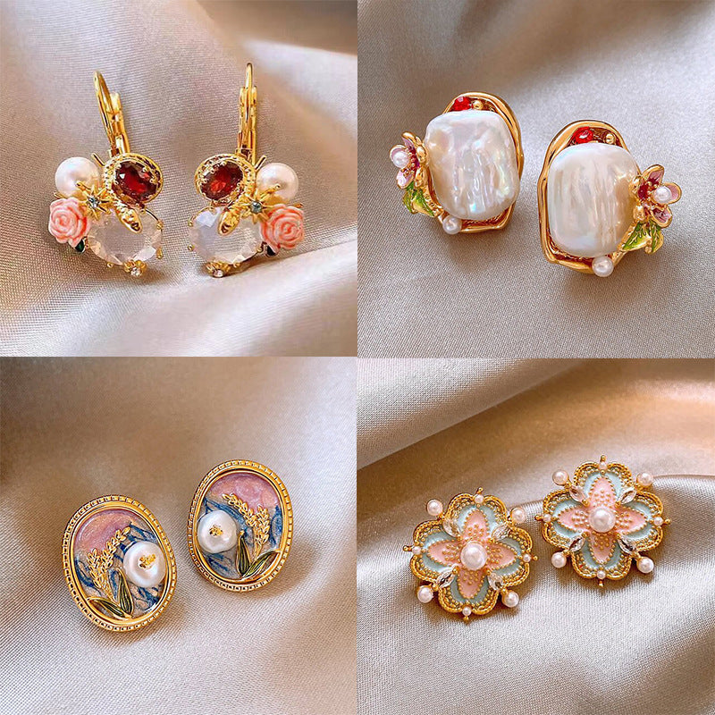 Wholesale Alloy Enamel Double Layer Flower Earrings French Palace Retro Pearl Design Fashion Accessory
