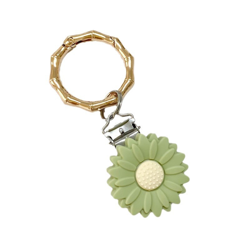 Wholesale 10pcs Chrysanthemum Hat Brim Clip Sunflower Pacifier Clip Diy Anti-drop Chain Hat Clip ACC-HP-WDX001