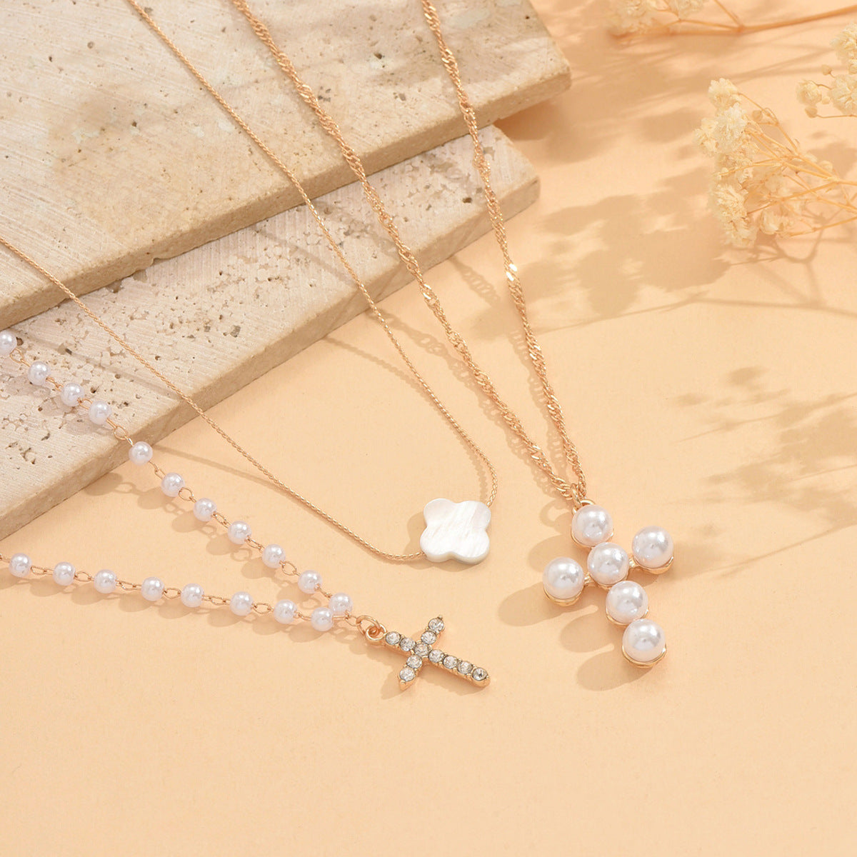 Wholesale rhinestone pearl cross pendant necklace