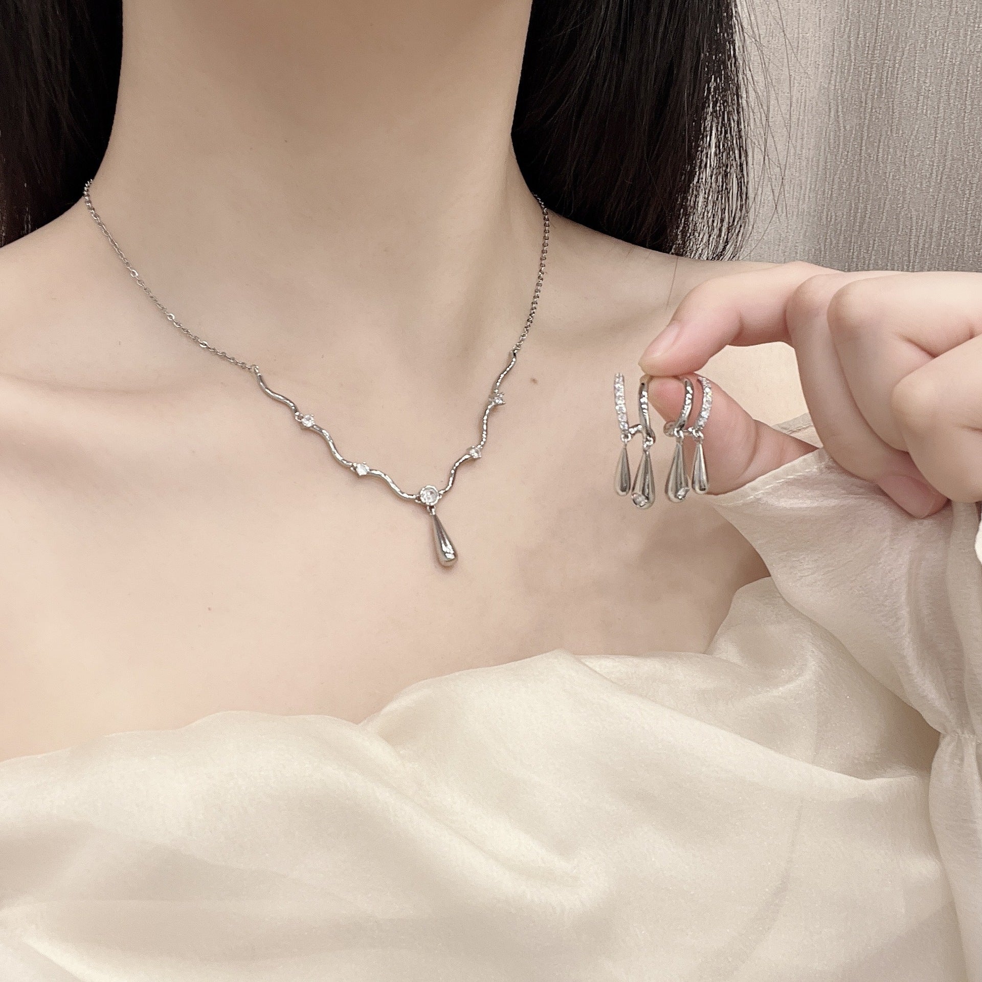 Wholesale silver Wave Water Drop Pendant Necklace Earrings