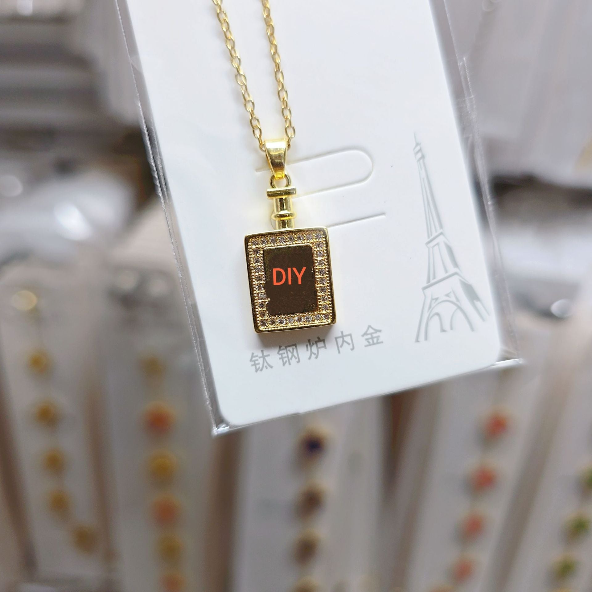 Wholesale Titanium Steel Zircon Blingbling Double C-shaped Light Luxury Necklace
