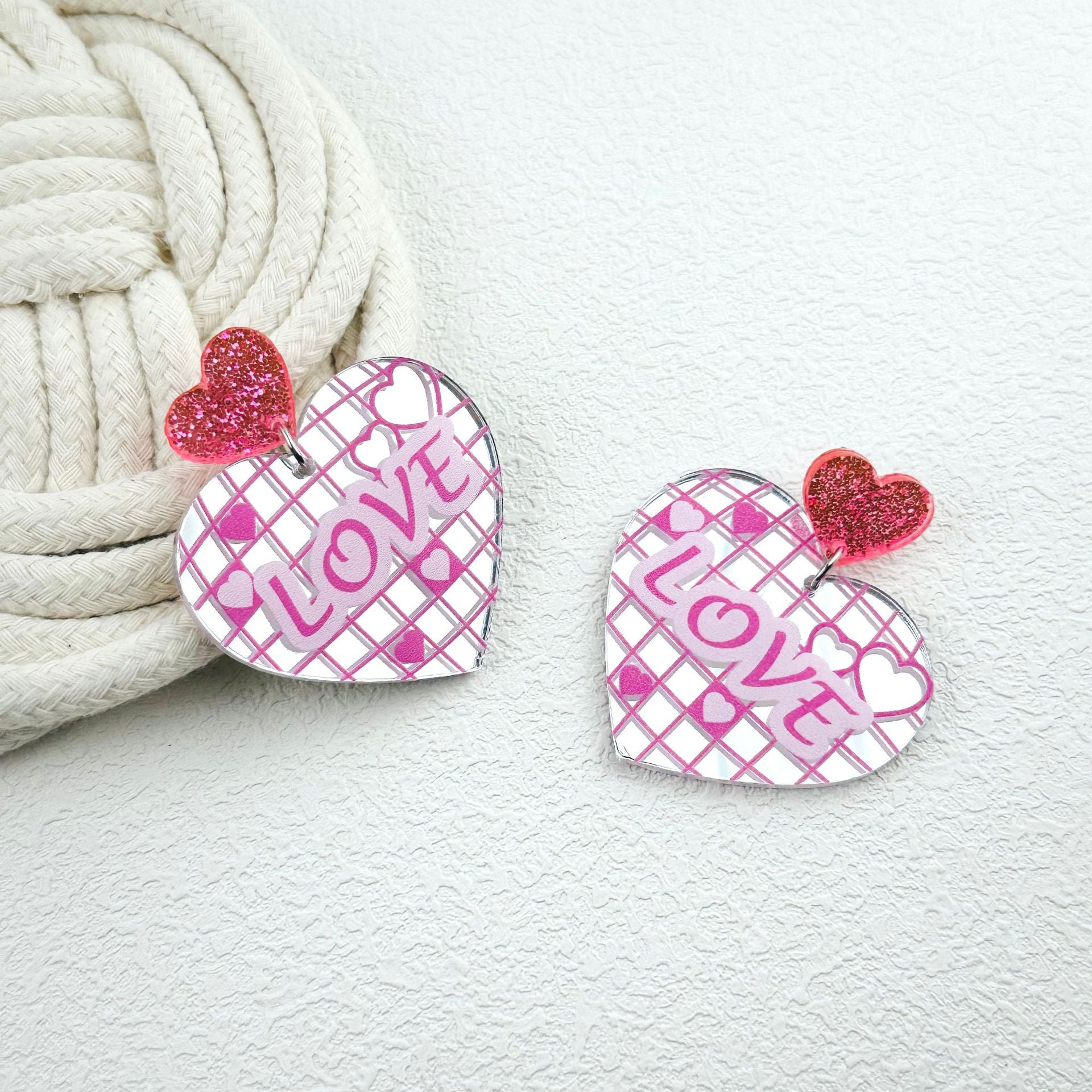 Wholesale  Valentine's Day mirror love heart acrylic creative earrings