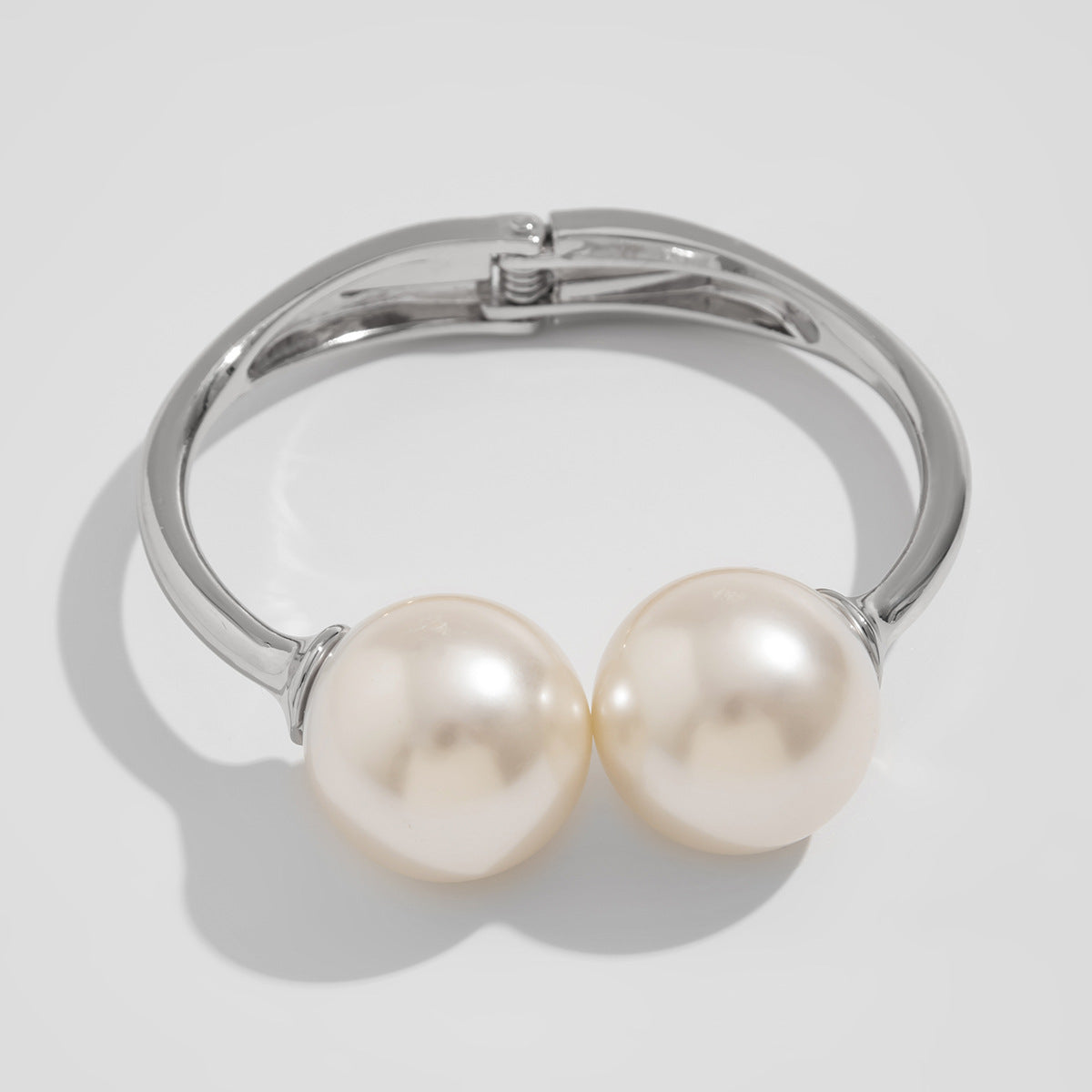 Wholesale Irregular wrinkled alloy water drop pearl bracelet set
