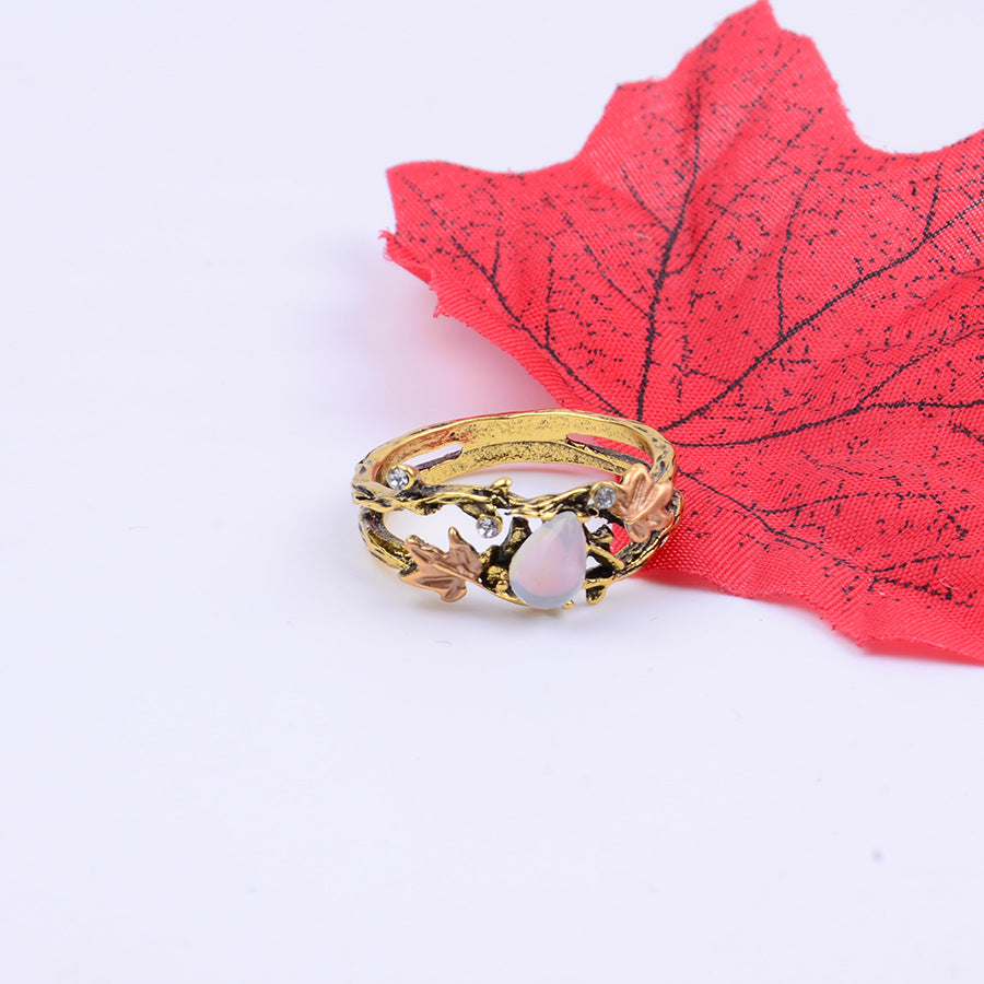 Wholesale Vintage Maple Leaf Ring Distressed Gold Tone Fashion Jewelry Accessory Chic Everyday Wear
