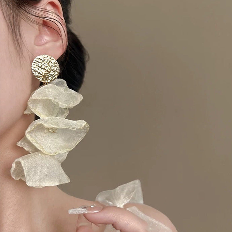 Wholesale  White Chiffon Petal Earrings Light Luxury Earrings