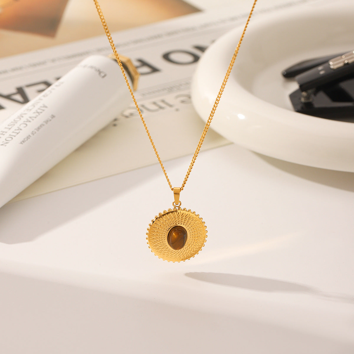 Wholesale  inlaid tiger's eye stone sunflower titanium steel pendant gold non-fading necklace