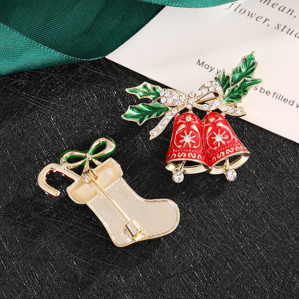 Wholesale Christmas cartoon snowflake alloy brooch