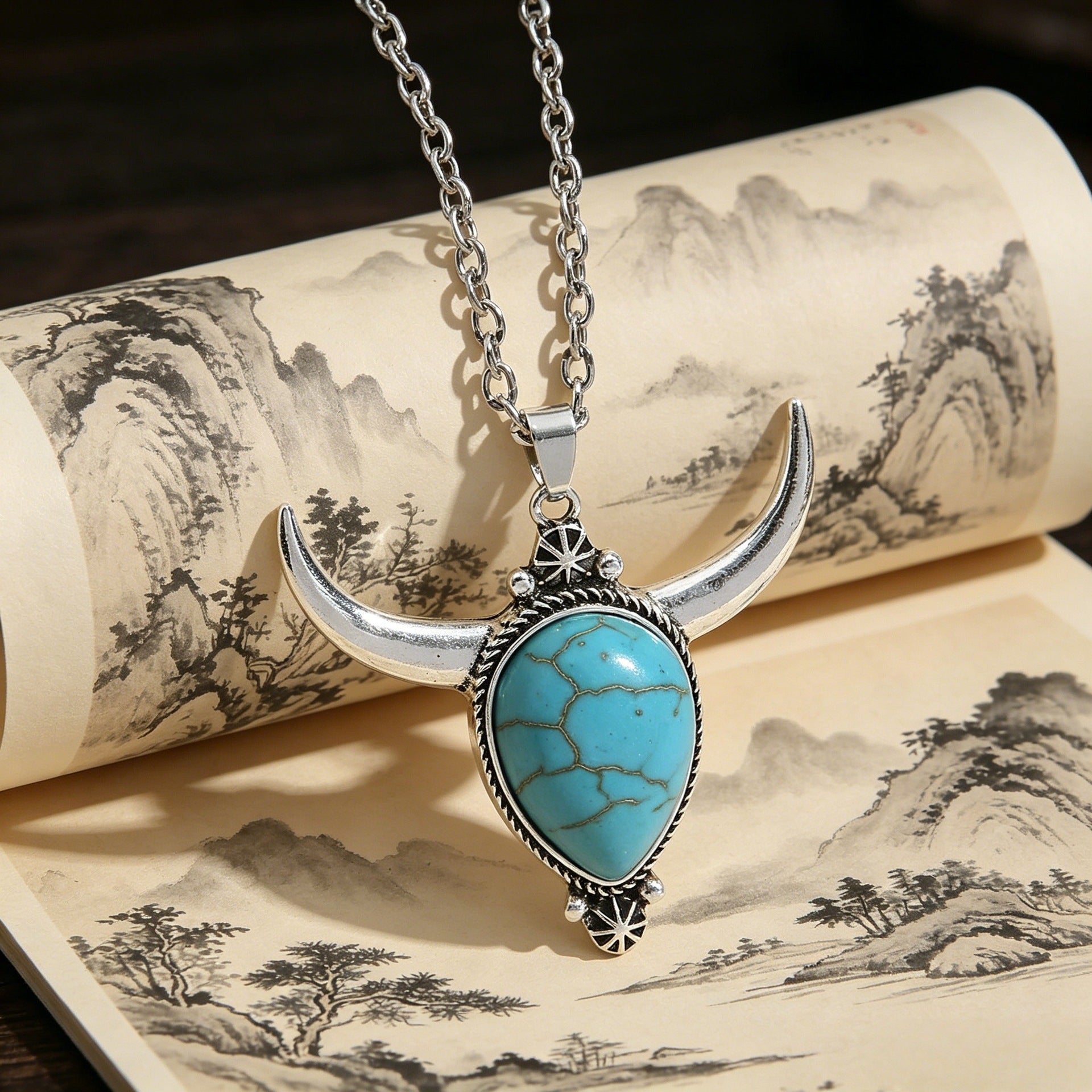 Wholesale Vintage Cowboy Bull Head Turquoise Alloy Necklace Western Style Pendant For Everyday Wear And Gift Giving